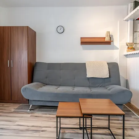 Urban Harmony By Bookinghost