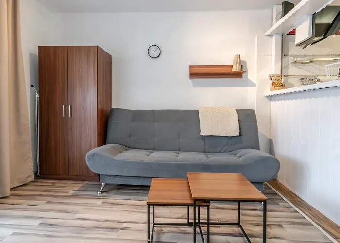 Urban Harmony By Bookinghost